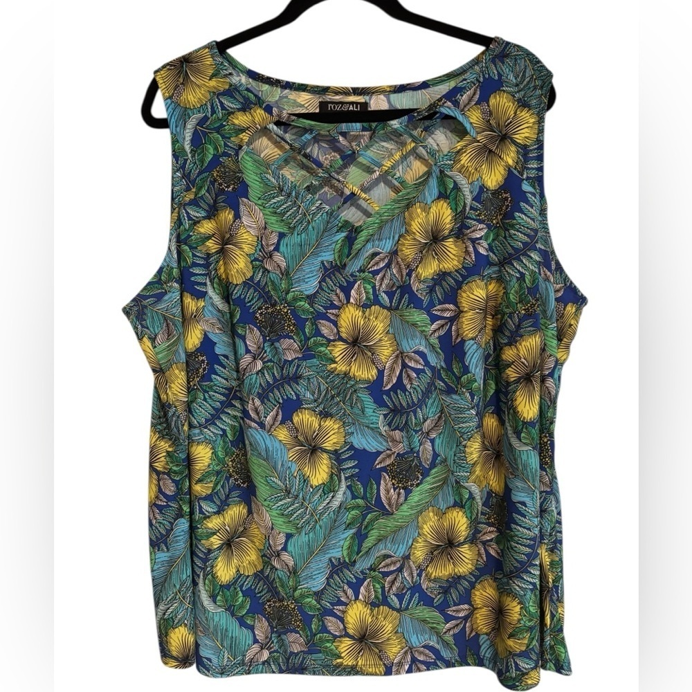Roz & Ali Blue Green Sleeveless Tank Top Tropical Print